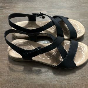 Women’s size 9 boc black sandals.